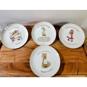 Holly Hobbie Lasting Memories 4-piece plate set